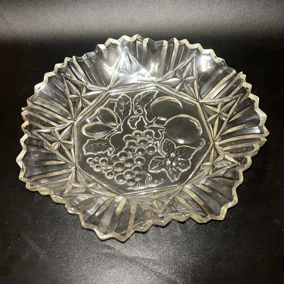 Vintage Federal Glass Pioneer Pattern Serving Bowl Clear Fruit Pressed Glass 11” - Picture 1 of 4